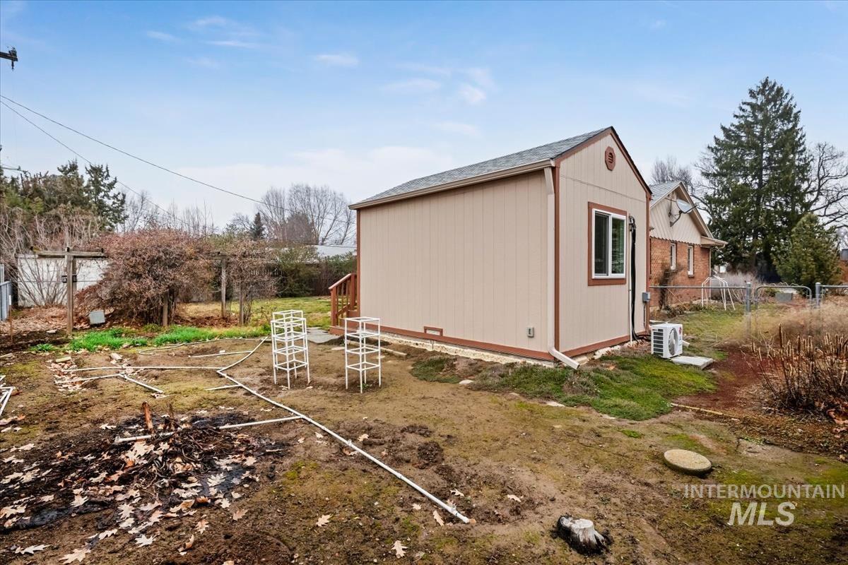 20 S Mesa Vista Dr, Boise, Idaho 83705, 3 Bedrooms, 1 Bathroom, Residential For Sale, Price $549,900,MLS 98971941