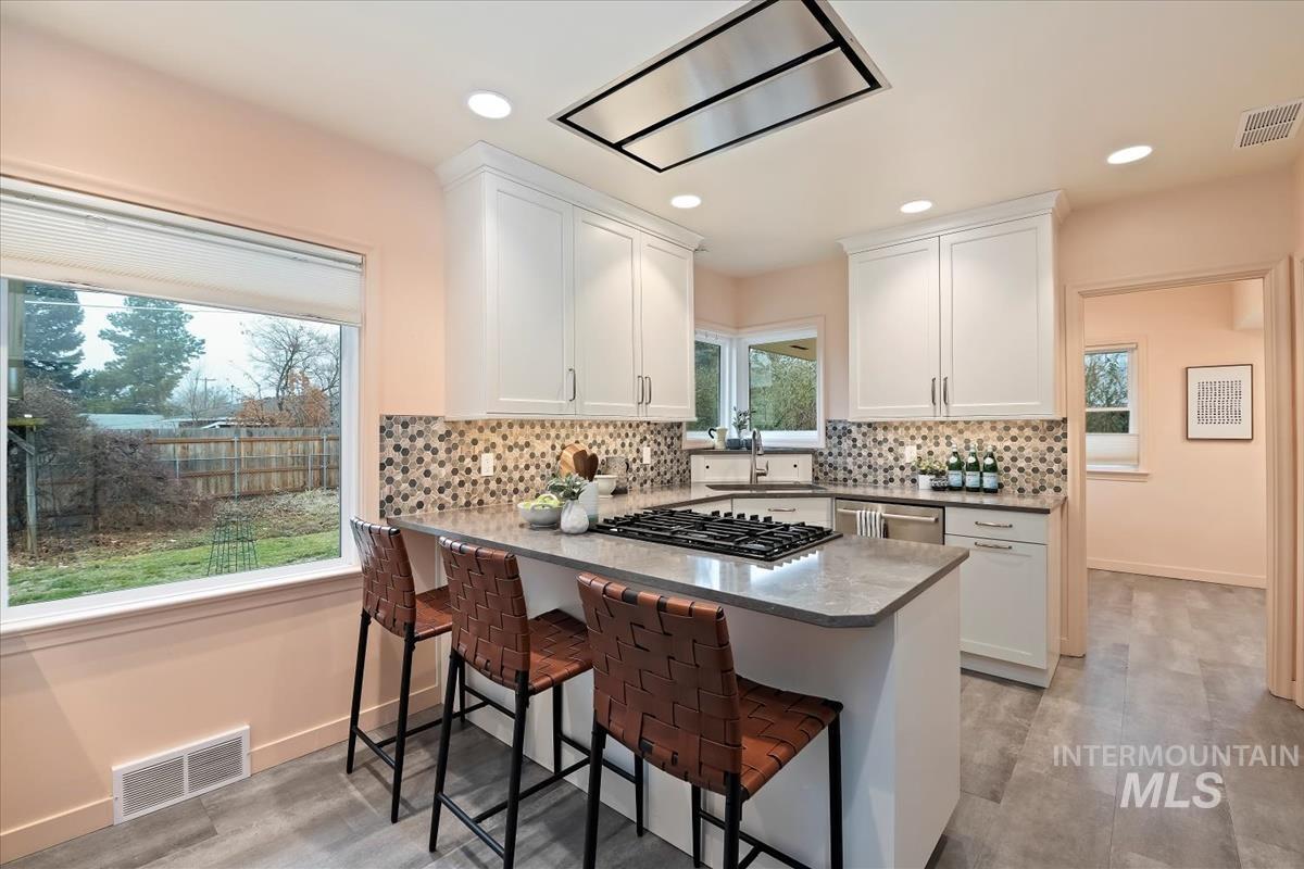 20 S Mesa Vista Dr, Boise, Idaho 83705, 3 Bedrooms, 1 Bathroom, Residential For Sale, Price $549,900,MLS 98971941