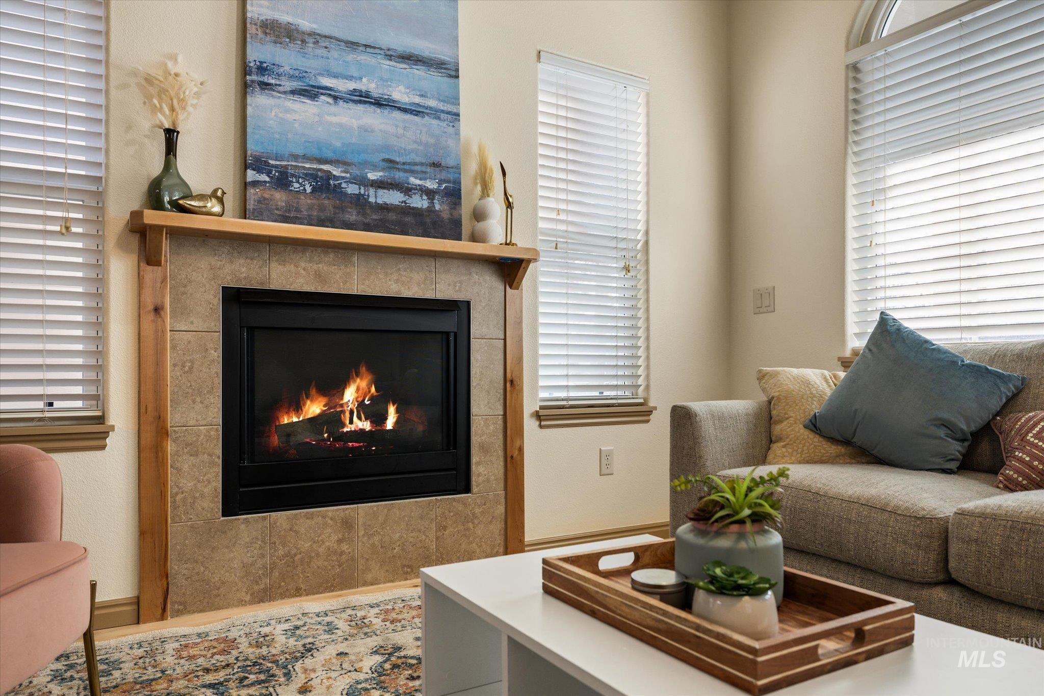 6568 W Poplar St, Boise, Idaho 83704, 3 Bedrooms, 2.5 Bathrooms, Residential For Sale, Price $450,000,MLS 98971943