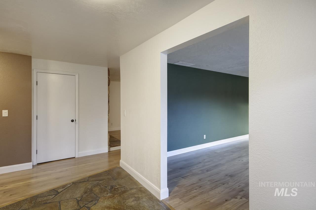 5101 N. Sunderland, Boise, Idaho 83704, 5 Bedrooms, Business/Commercial For Sale, Price $650,000,MLS 98971947