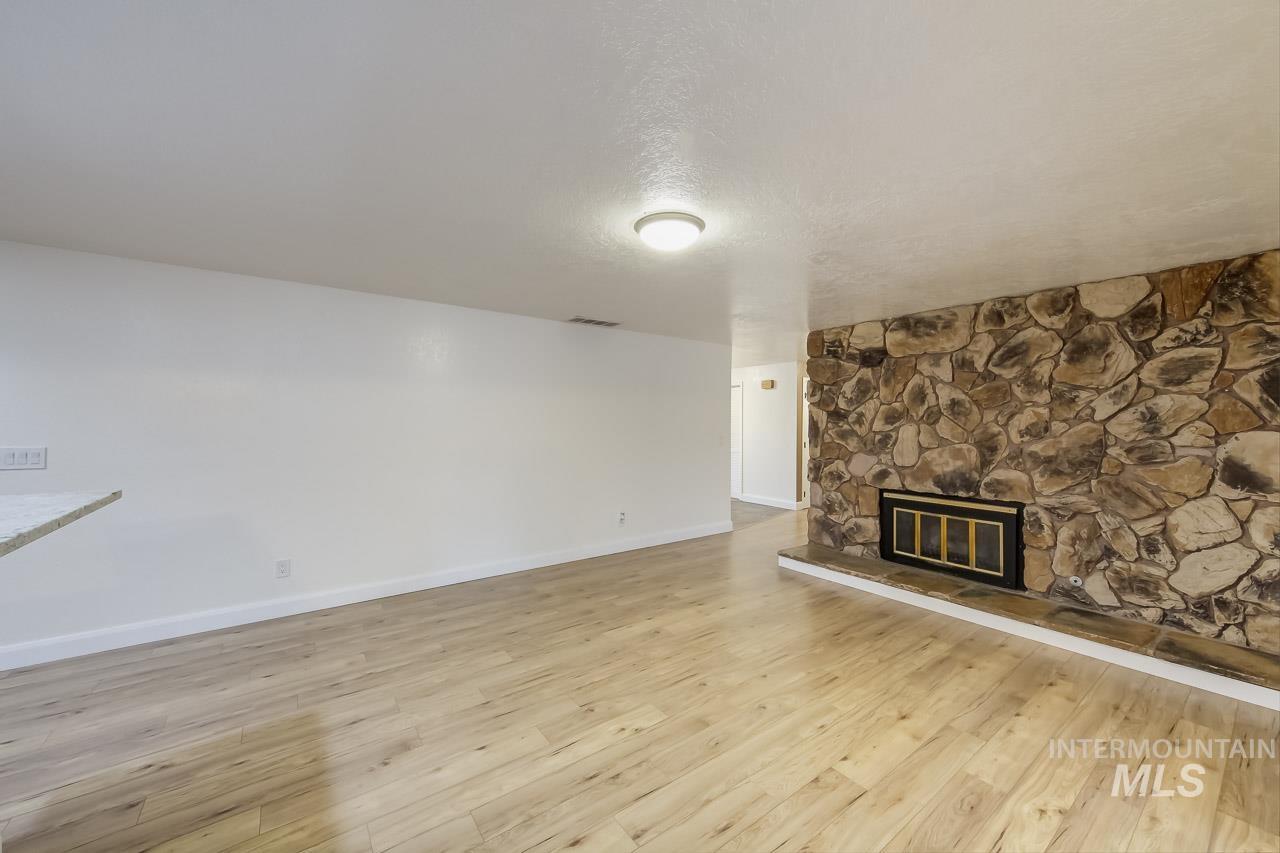 5101 N. Sunderland, Boise, Idaho 83704, 5 Bedrooms, Business/Commercial For Sale, Price $650,000,MLS 98971947