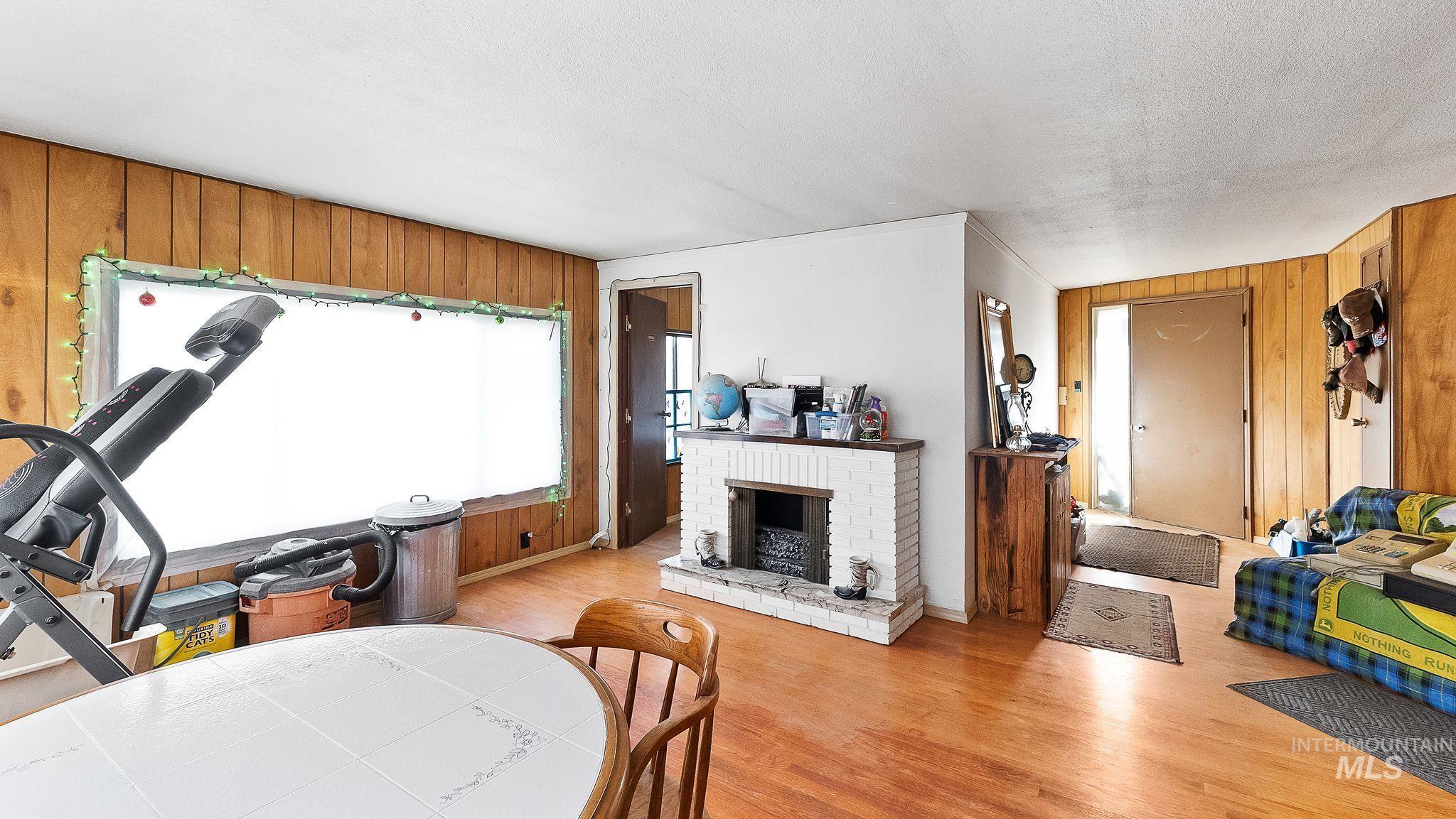 2596 SE Warm Creek, Mountain Home, Idaho 83647, 3 Bedrooms, 2 Bathrooms, Residential For Sale, Price $319,900,MLS 98971952