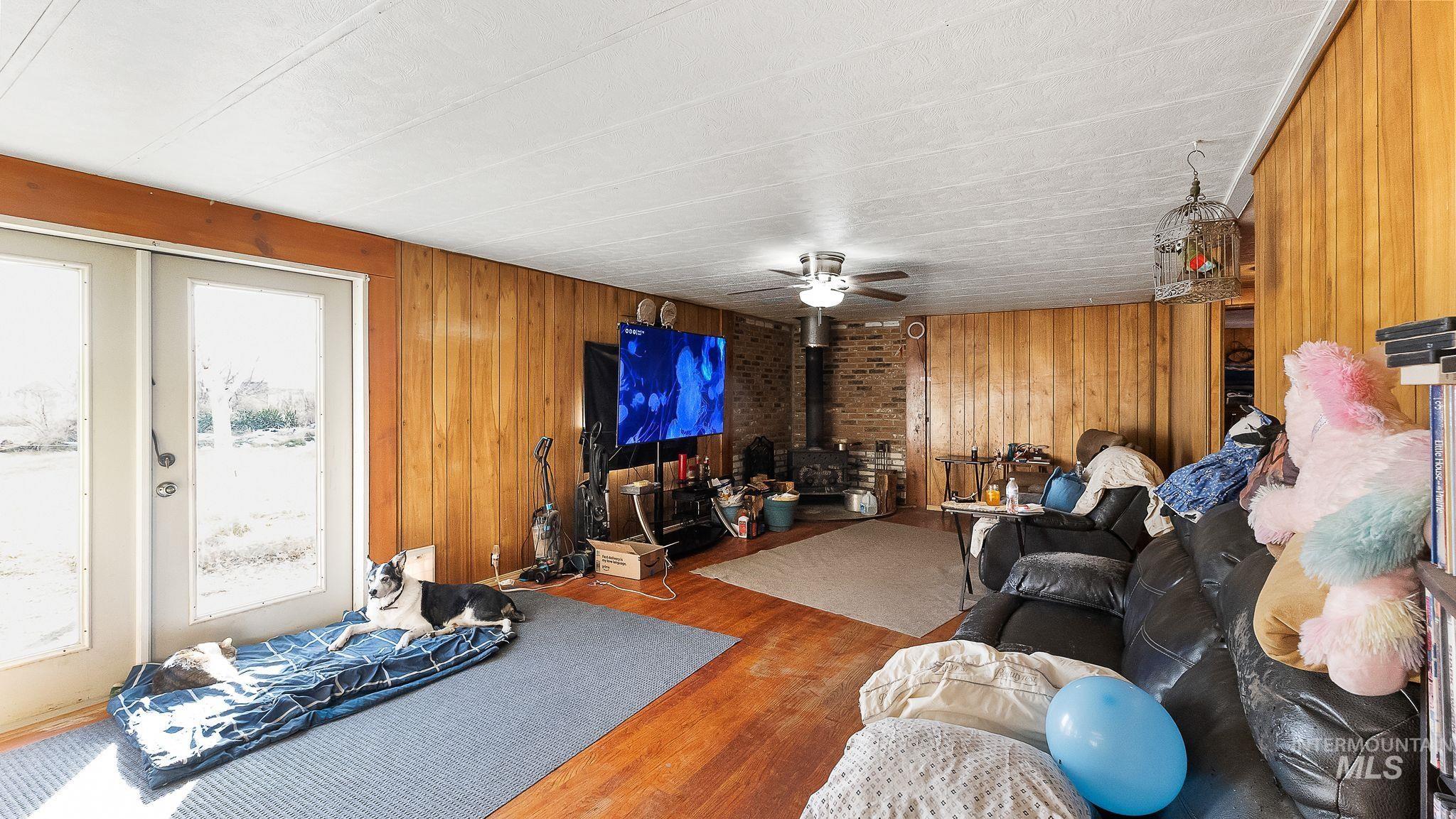 2596 SE Warm Creek, Mountain Home, Idaho 83647, 3 Bedrooms, 2 Bathrooms, Residential For Sale, Price $319,900,MLS 98971952