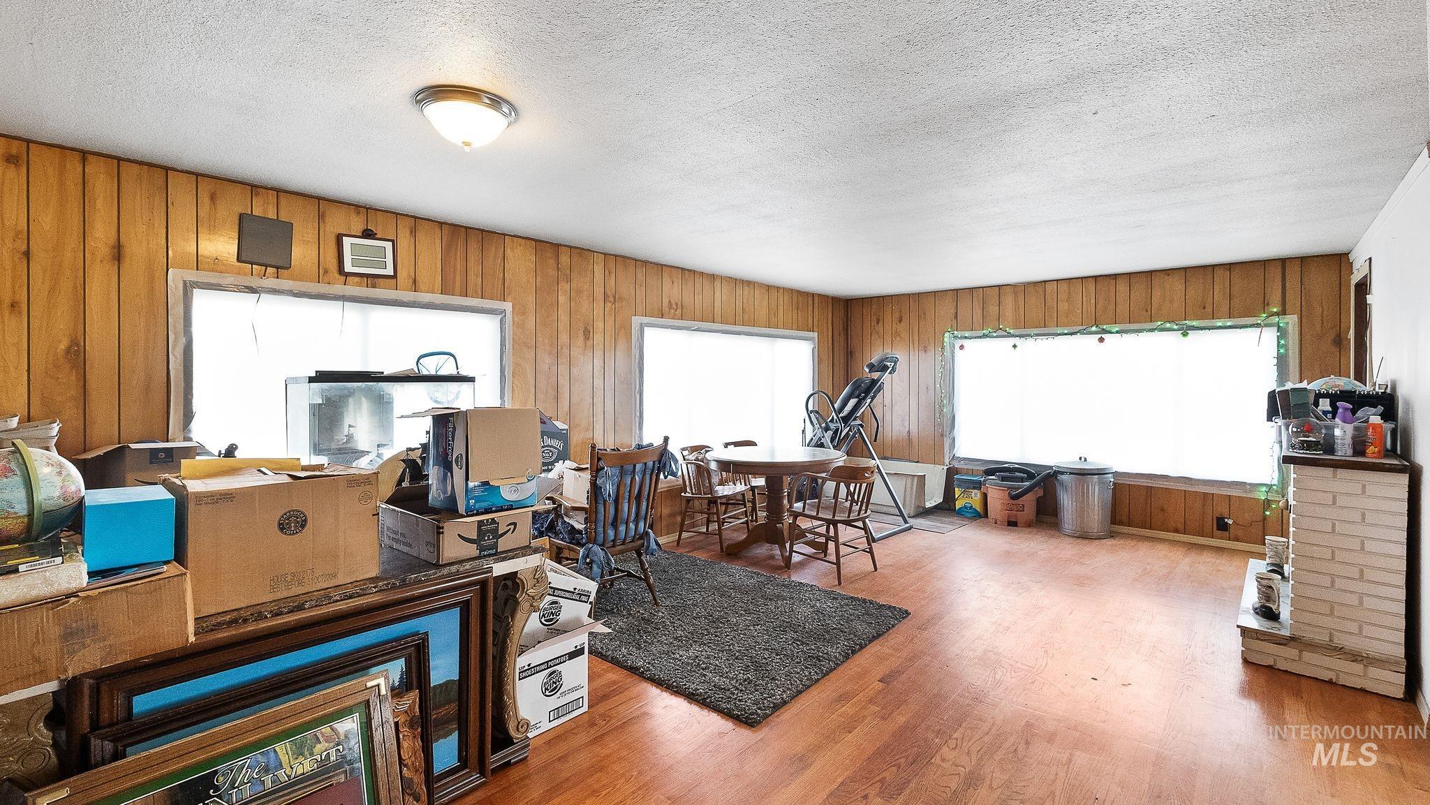 2596 SE Warm Creek, Mountain Home, Idaho 83647, 3 Bedrooms, 2 Bathrooms, Residential For Sale, Price $319,900,MLS 98971952