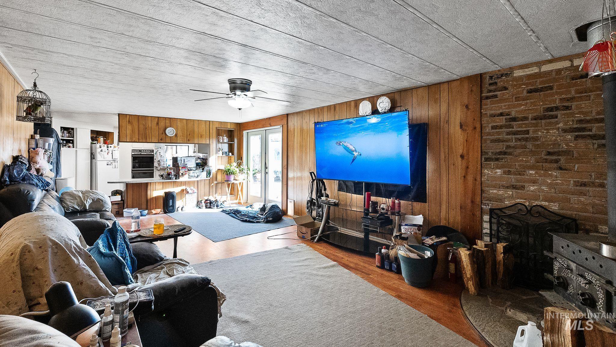 2596 SE Warm Creek, Mountain Home, Idaho 83647, 3 Bedrooms, 2 Bathrooms, Residential For Sale, Price $319,900,MLS 98971952