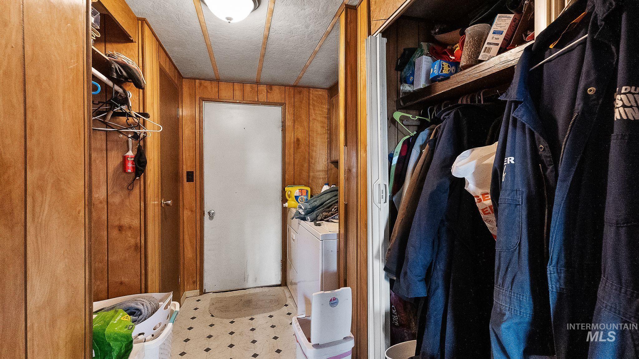 2596 SE Warm Creek, Mountain Home, Idaho 83647, 3 Bedrooms, 2 Bathrooms, Residential For Sale, Price $319,900,MLS 98971952