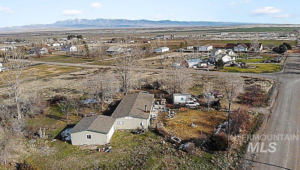 2596 SE Warm Creek, Mountain Home, Idaho 83647, 3 Bedrooms, 2 Bathrooms, Residential For Sale, Price $319,900,MLS 98971952