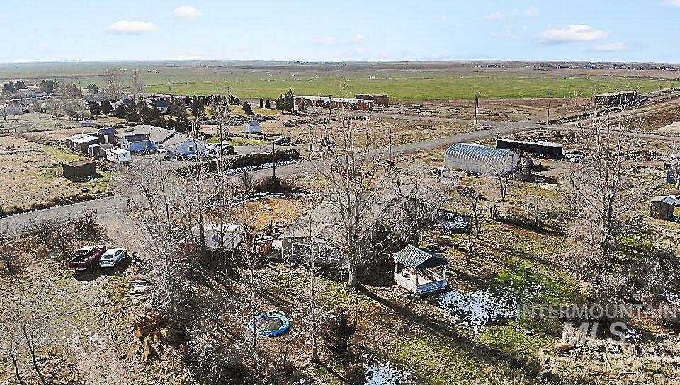 2596 SE Warm Creek, Mountain Home, Idaho 83647, 3 Bedrooms, 2 Bathrooms, Residential For Sale, Price $319,900,MLS 98971952