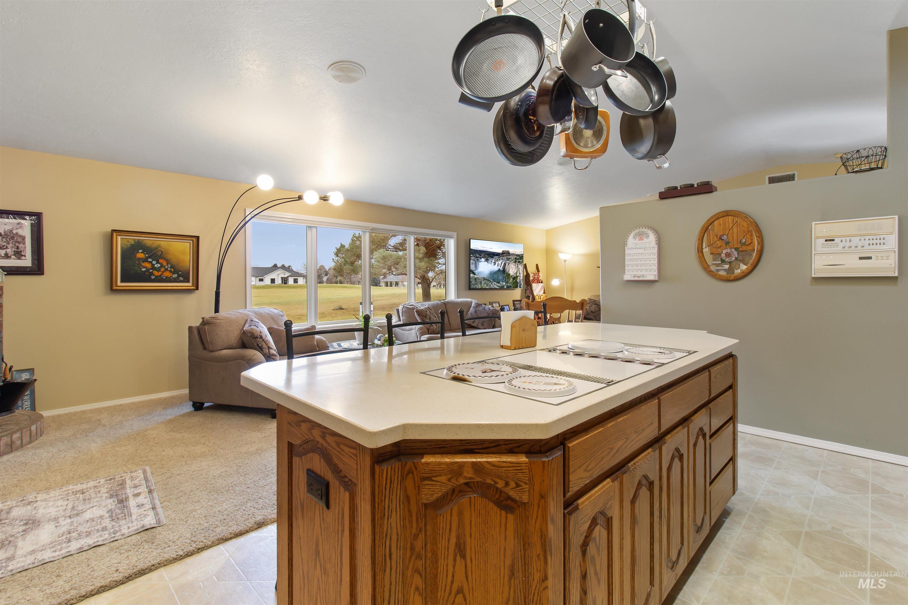 138 Seminole Cir, Jerome, Idaho 83338-6484, 3 Bedrooms, 2 Bathrooms, Residential For Sale, Price $484,000, 98971953