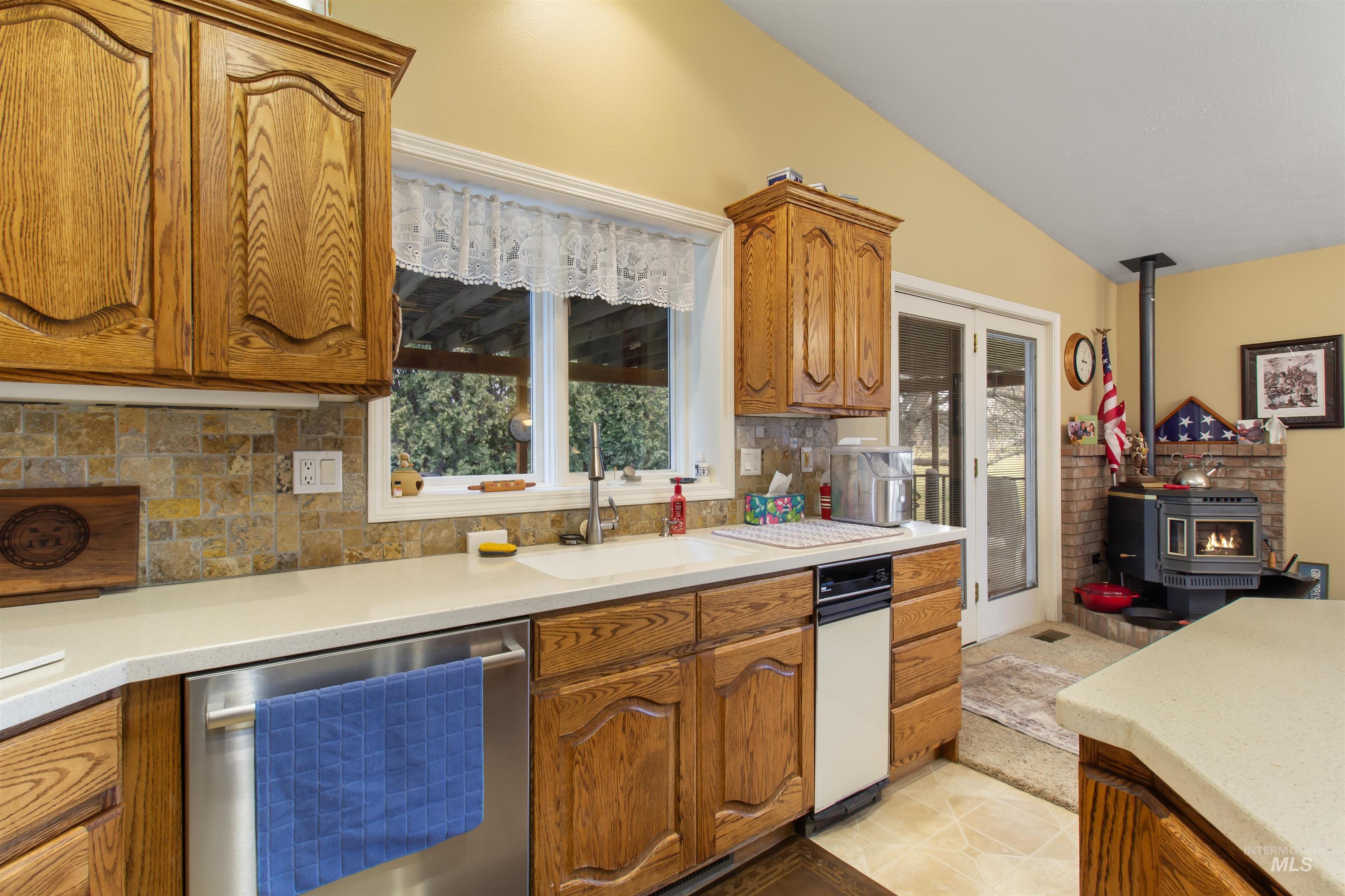138 Seminole Cir, Jerome, Idaho 83338-6484, 3 Bedrooms, 2 Bathrooms, Residential For Sale, Price $484,000, 98971953