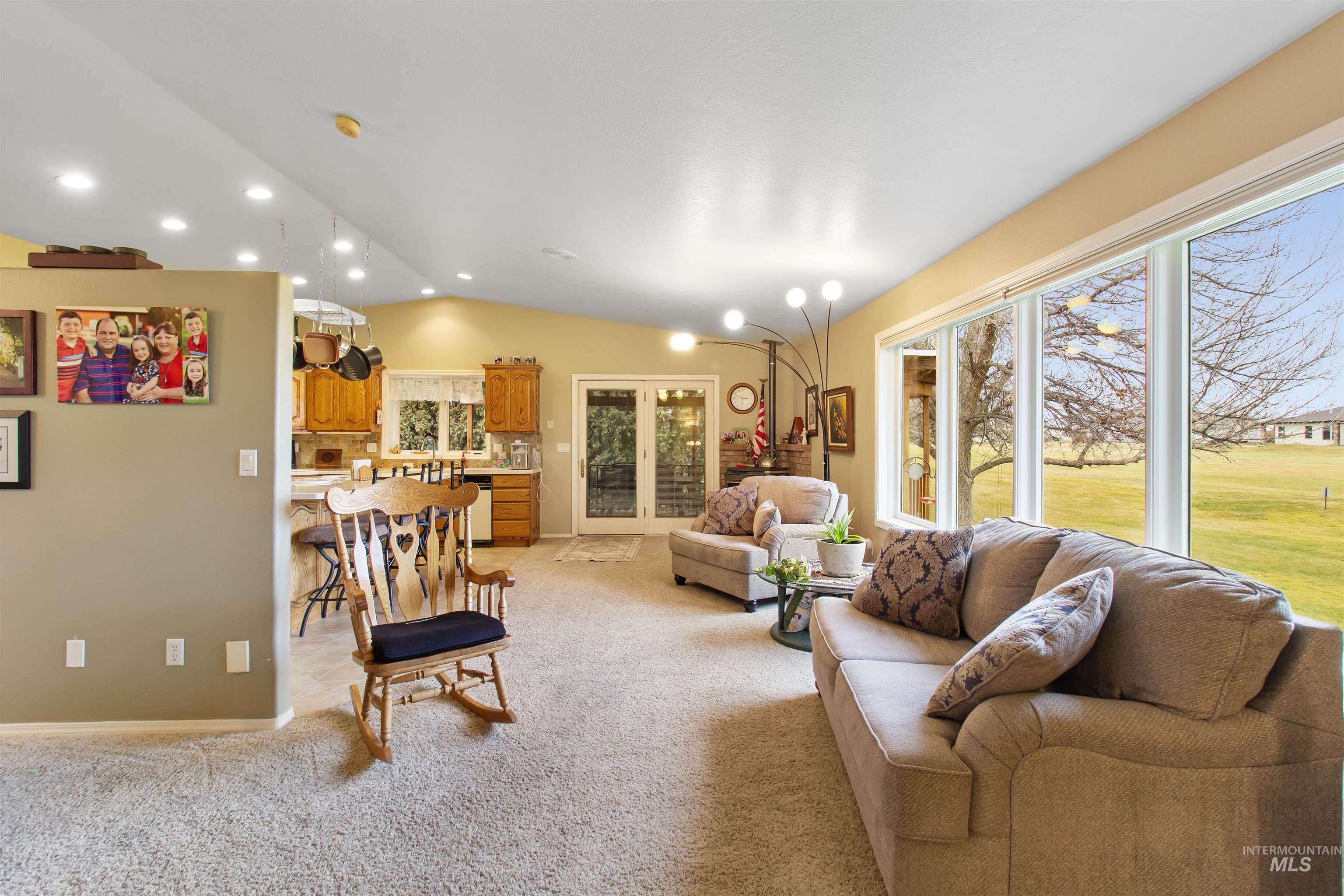 138 Seminole Cir, Jerome, Idaho 83338-6484, 3 Bedrooms, 2 Bathrooms, Residential For Sale, Price $484,000, 98971953