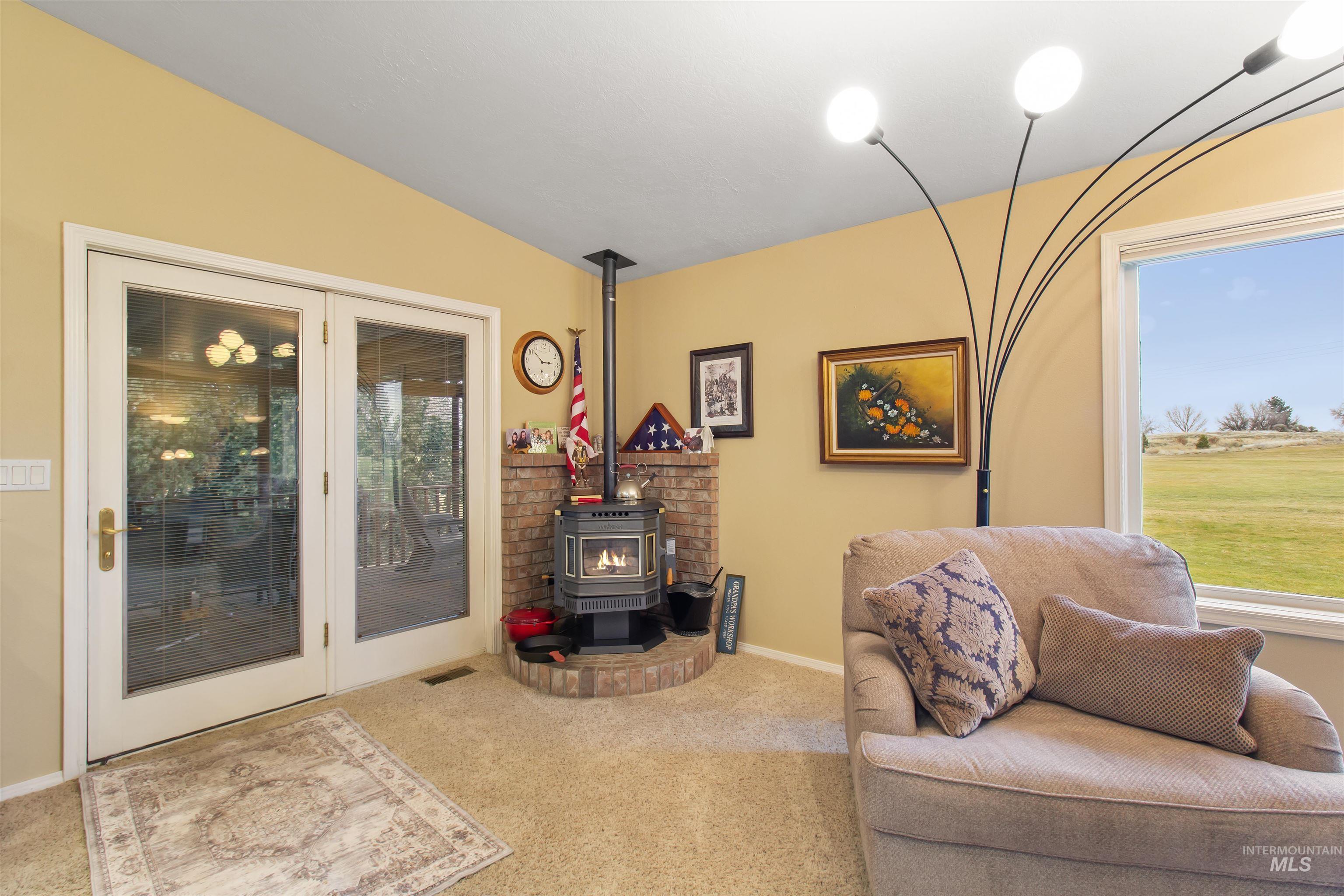 138 Seminole Cir, Jerome, Idaho 83338-6484, 3 Bedrooms, 2 Bathrooms, Residential For Sale, Price $484,000, 98971953