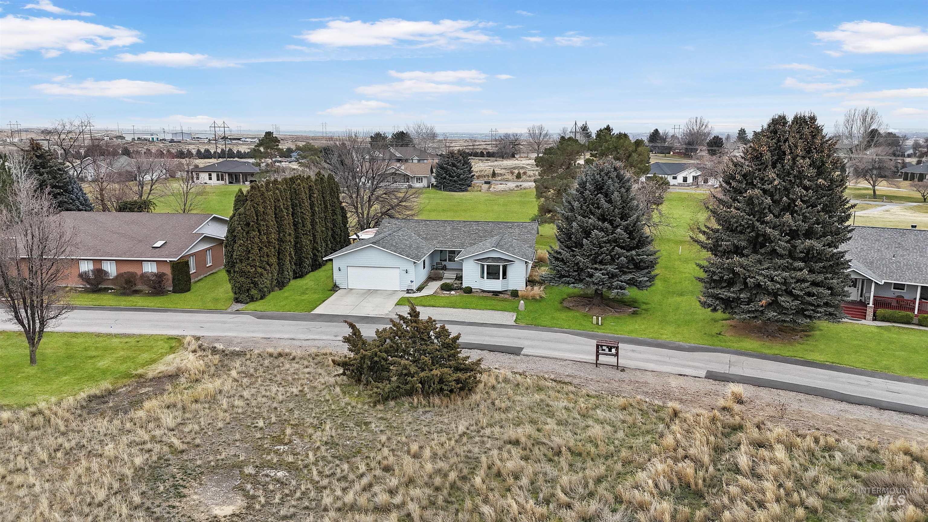 138 Seminole Cir, Jerome, Idaho 83338-6484, 3 Bedrooms, 2 Bathrooms, Residential For Sale, Price $486,000,MLS 98971953