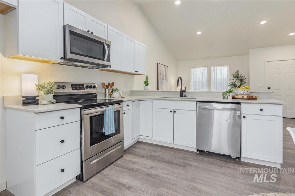 507 Meadowlark Street, Caldwell, Idaho 83607-1890, 3 Bedrooms, 2 Bathrooms, Residential For Sale, Price $327,900,MLS 98971954