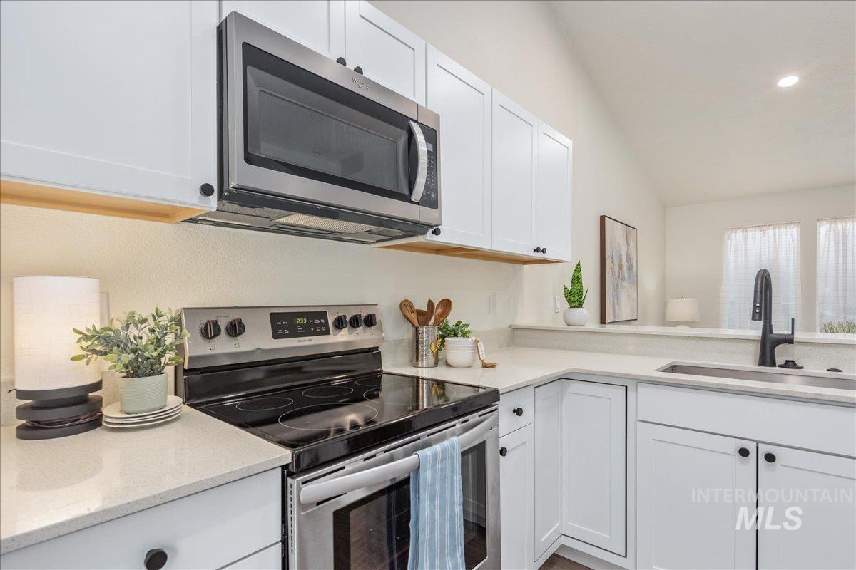 507 Meadowlark Street, Caldwell, Idaho 83607-1890, 3 Bedrooms, 2 Bathrooms, Residential For Sale, Price $327,900,MLS 98971954