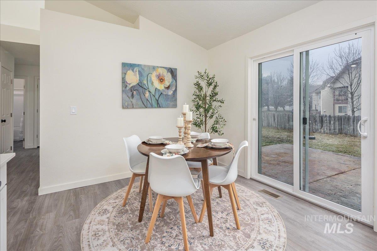 507 Meadowlark Street, Caldwell, Idaho 83607-1890, 3 Bedrooms, 2 Bathrooms, Residential For Sale, Price $327,900,MLS 98971954