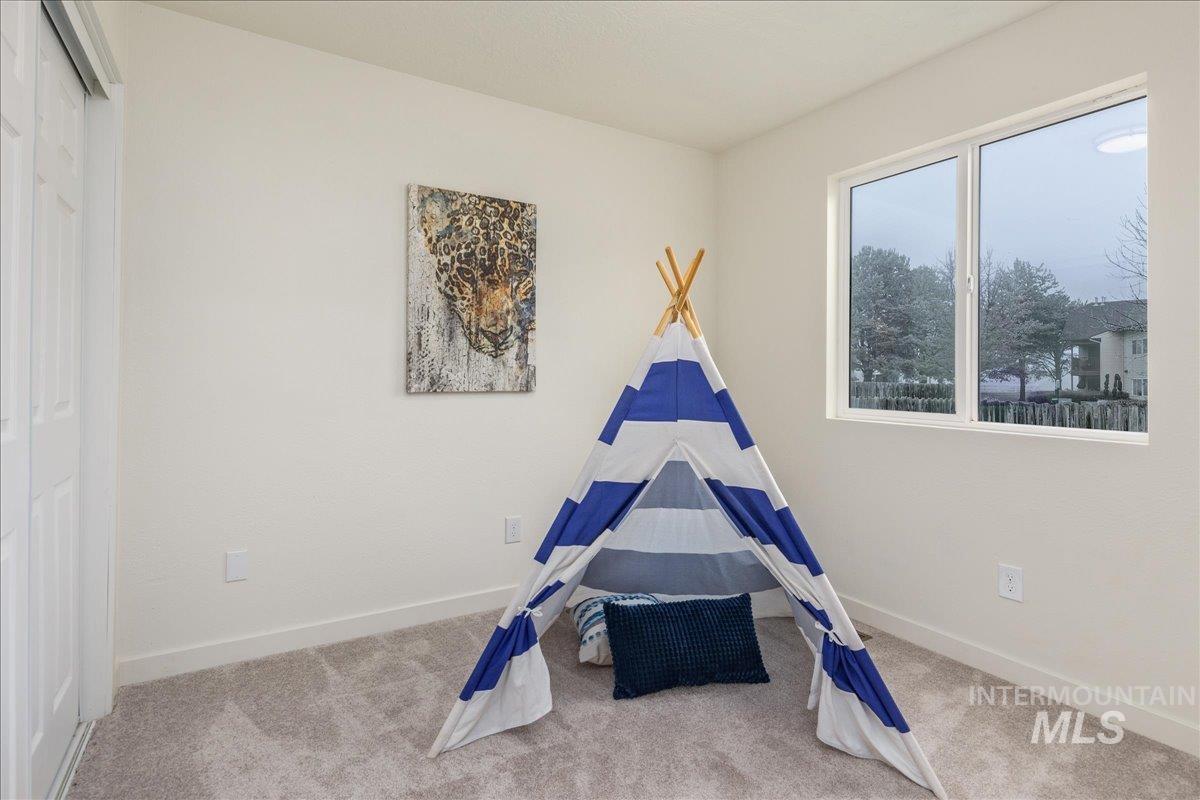 507 Meadowlark Street, Caldwell, Idaho 83607-1890, 3 Bedrooms, 2 Bathrooms, Residential For Sale, Price $327,900,MLS 98971954