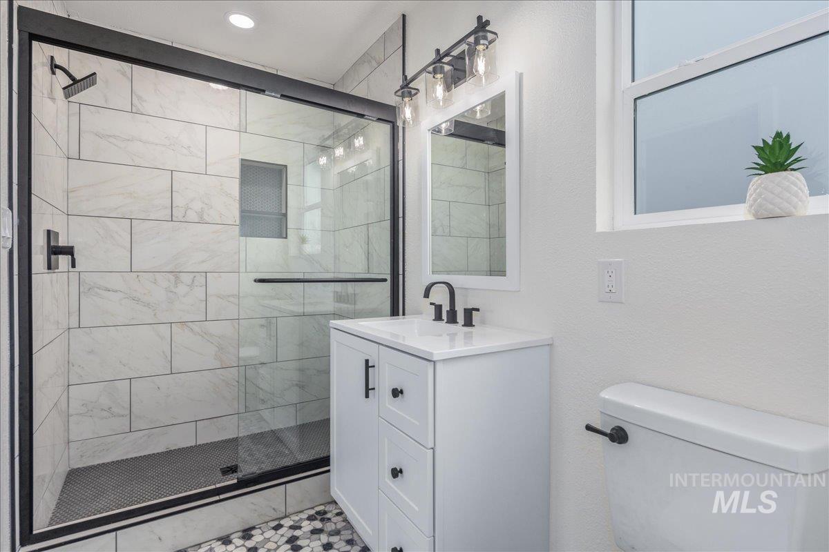 507 Meadowlark Street, Caldwell, Idaho 83607-1890, 3 Bedrooms, 2 Bathrooms, Residential For Sale, Price $327,900,MLS 98971954