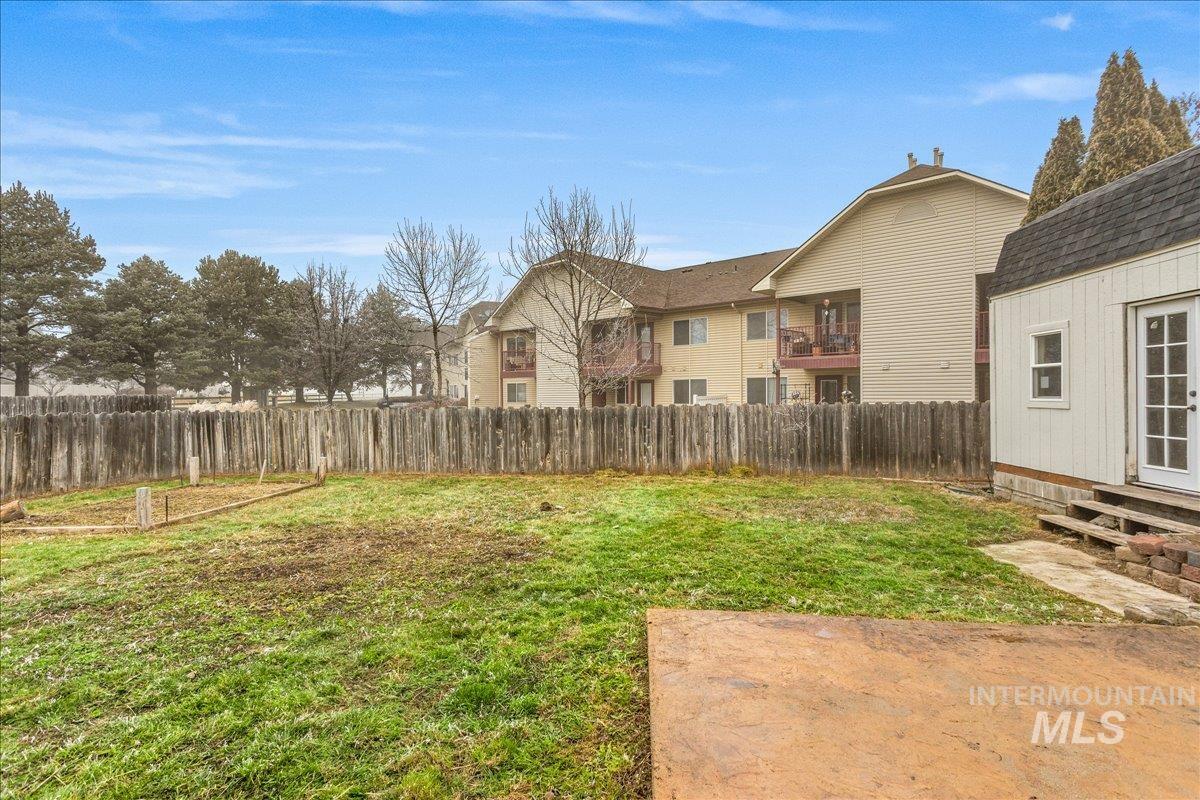 507 Meadowlark Street, Caldwell, Idaho 83607-1890, 3 Bedrooms, 2 Bathrooms, Residential For Sale, Price $327,900,MLS 98971954