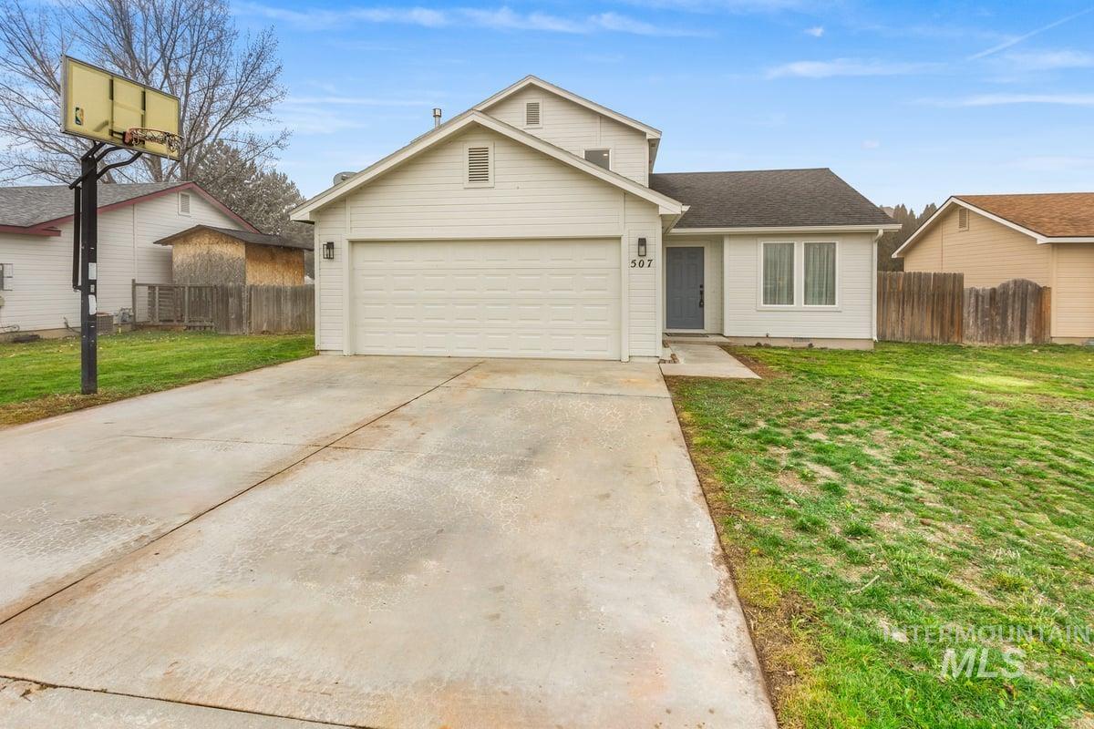 507 Meadowlark Street, Caldwell, Idaho 83607-1890, 3 Bedrooms, 2 Bathrooms, Residential For Sale, Price $327,900,MLS 98971954
