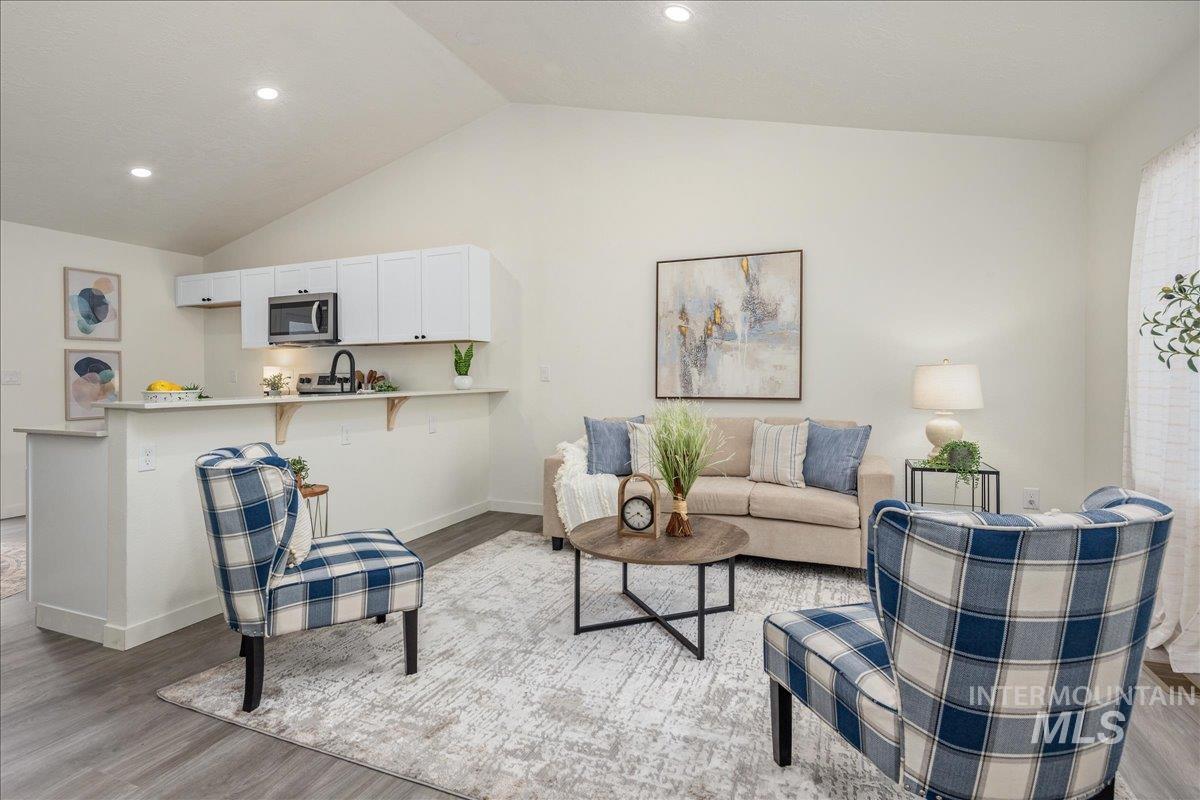 507 Meadowlark Street, Caldwell, Idaho 83607-1890, 3 Bedrooms, 2 Bathrooms, Residential For Sale, Price $327,900,MLS 98971954