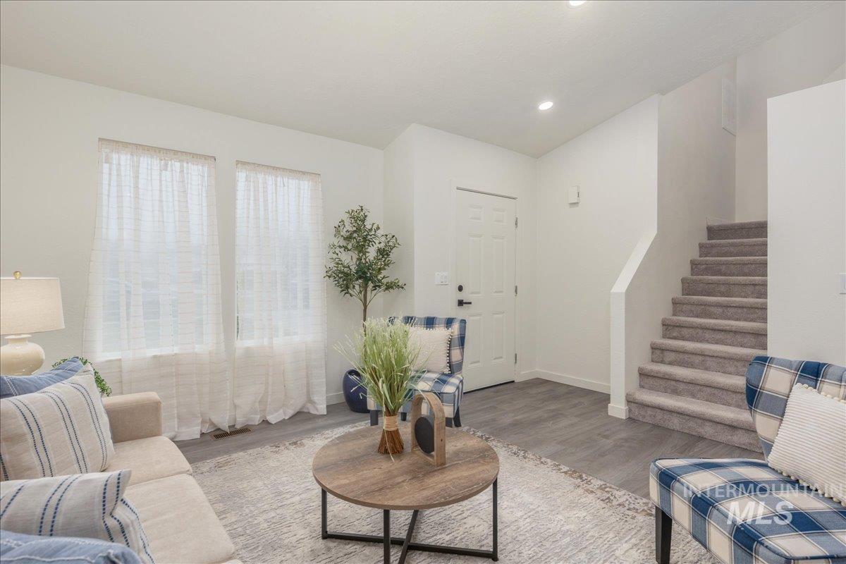 507 Meadowlark Street, Caldwell, Idaho 83607-1890, 3 Bedrooms, 2 Bathrooms, Residential For Sale, Price $327,900,MLS 98971954