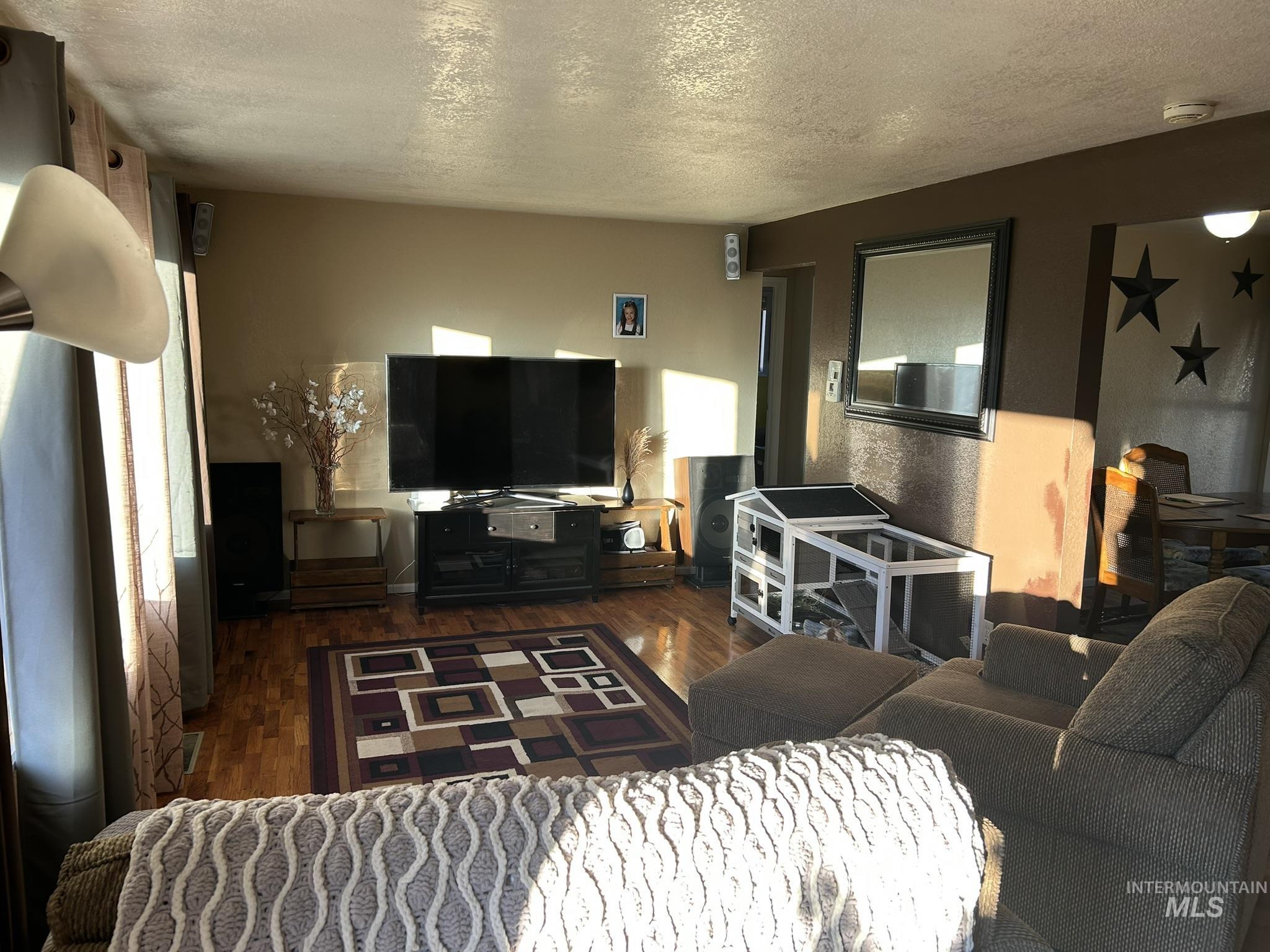 3731 16th st, Lewiston, Idaho 83501, 4 Bedrooms, 1 Bathroom, Residential For Sale, Price $399,900,MLS 98971957