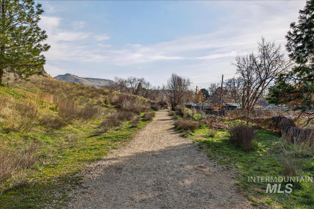 510 N Coston St, Boise, Idaho 83712, 4 Bedrooms, 3.5 Bathrooms, Residential For Sale, Price $1,100,000,MLS 98971958