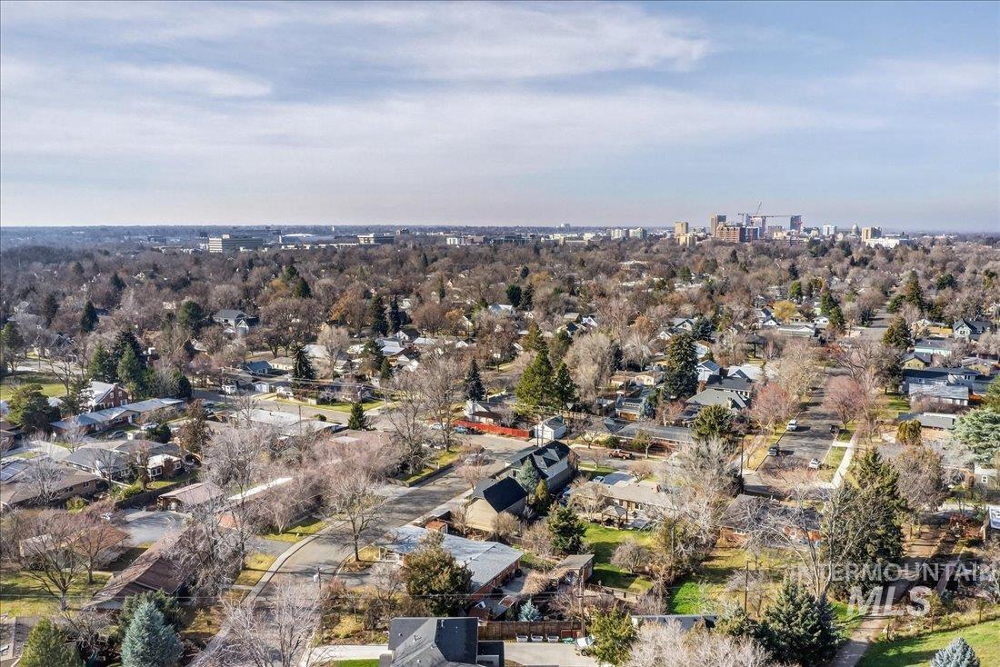 510 N Coston St, Boise, Idaho 83712, 4 Bedrooms, 3.5 Bathrooms, Residential For Sale, Price $1,100,000,MLS 98971958