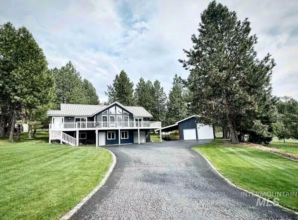 126 Par Drive, Cascade, Idaho 83611, 4 Bedrooms, 3 Bathrooms, Residential For Sale, Price $849,000,MLS 98971959