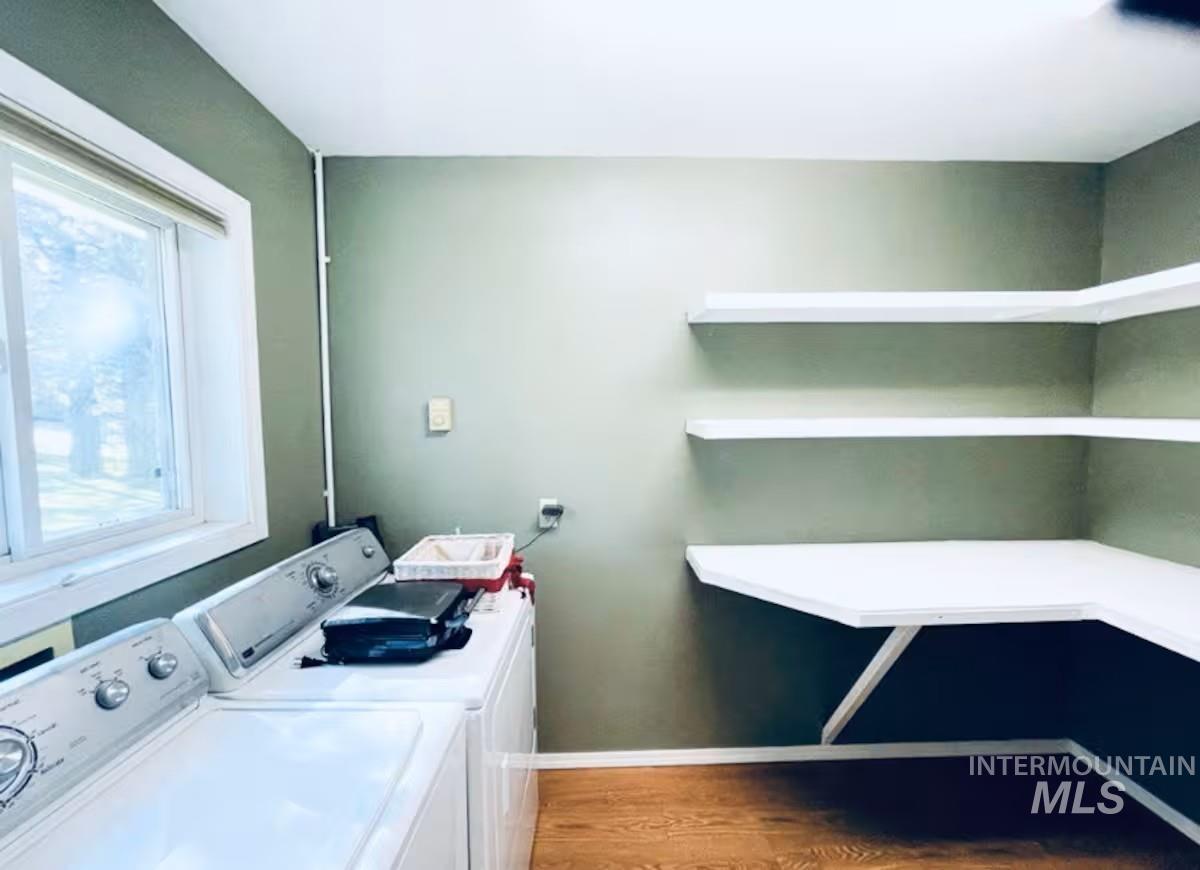 126 Par Drive, Cascade, Idaho 83611, 4 Bedrooms, 3 Bathrooms, Residential For Sale, Price $849,000,MLS 98971959