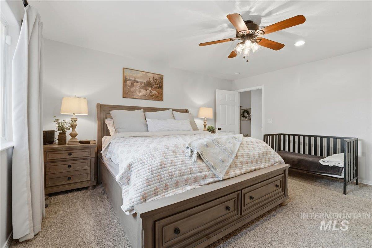 1108 N Autumn Wind Dr, Nampa, Idaho 83687, 3 Bedrooms, 2 Bathrooms, Residential For Sale, Price $559,900,MLS 98971960