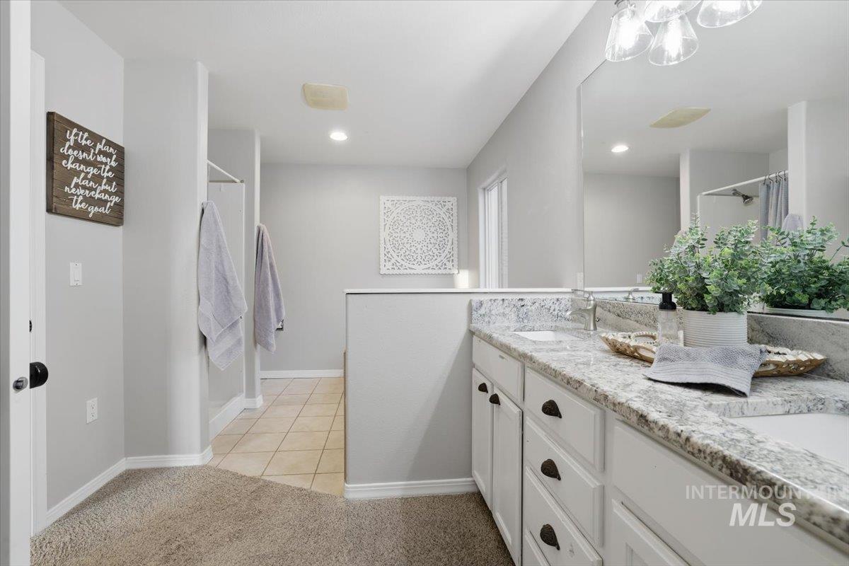 1108 N Autumn Wind Dr, Nampa, Idaho 83687, 3 Bedrooms, 2 Bathrooms, Residential For Sale, Price $559,900,MLS 98971960