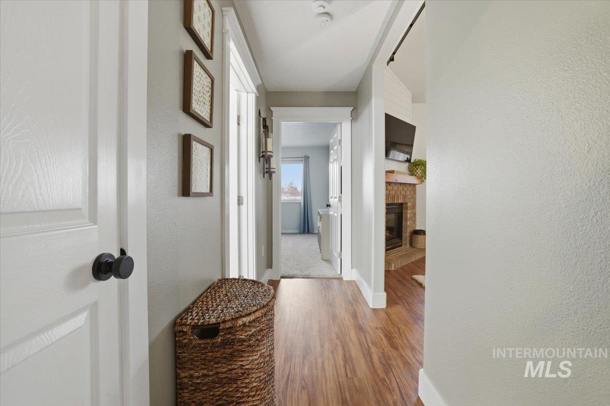 1108 N Autumn Wind Dr, Nampa, Idaho 83687, 3 Bedrooms, 2 Bathrooms, Residential For Sale, Price $559,900,MLS 98971960