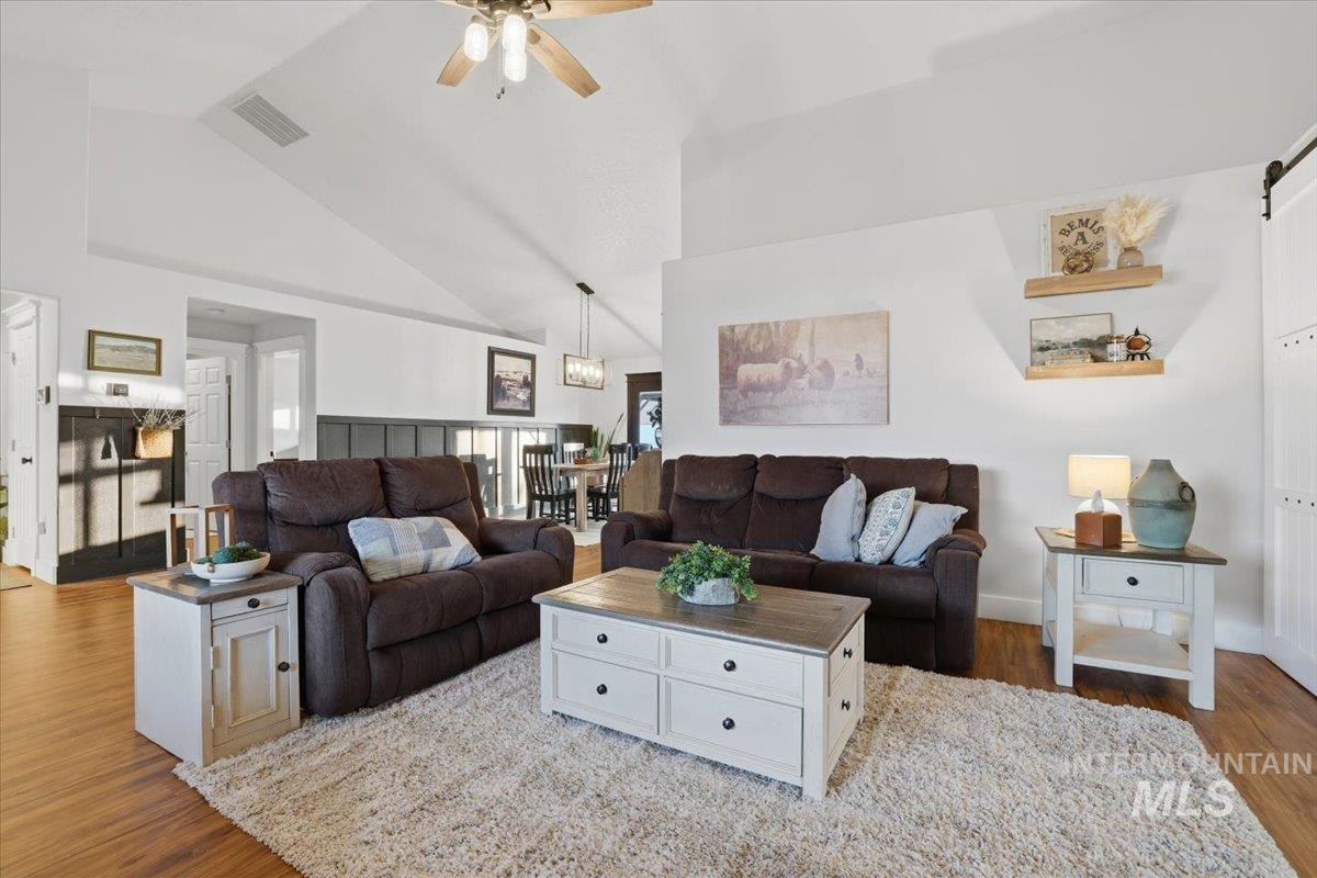 1108 N Autumn Wind Dr, Nampa, Idaho 83687, 3 Bedrooms, 2 Bathrooms, Residential For Sale, Price $559,900,MLS 98971960