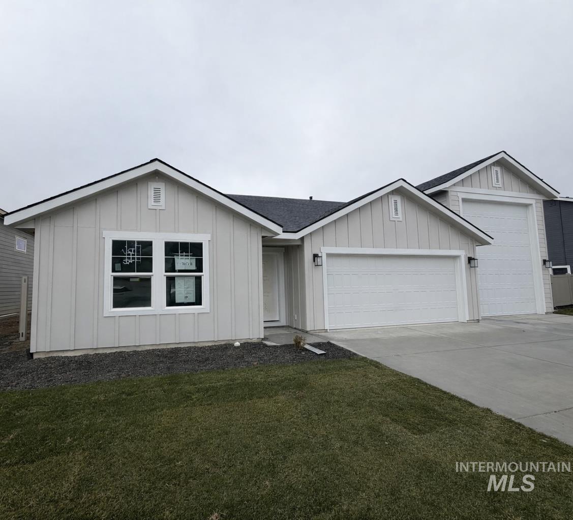 7736 E Meriwether Dr, Nampa, Idaho 83687, 3 Bedrooms, 2 Bathrooms, Residential For Sale, Price $549,990,MLS 98971961