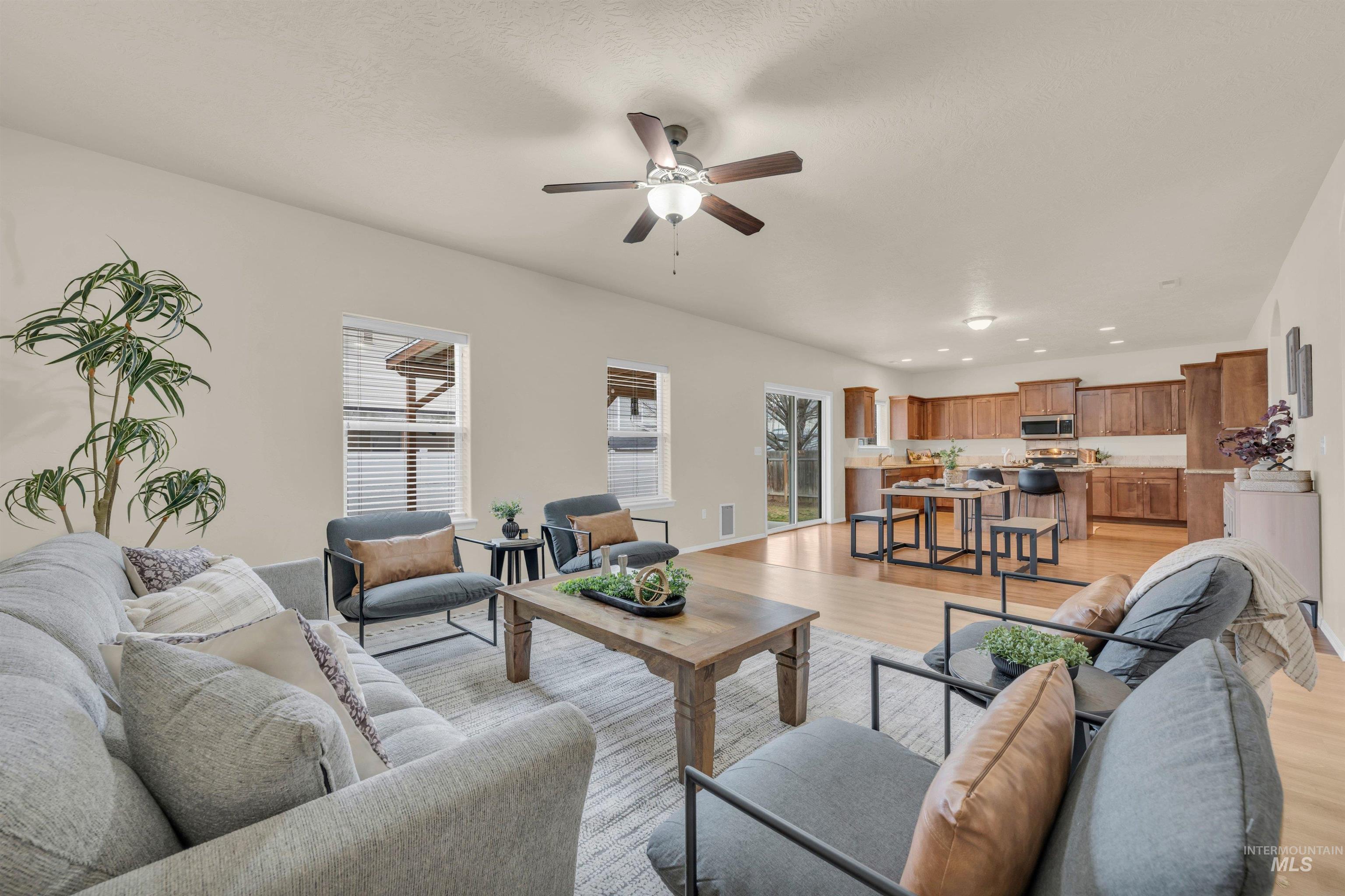 1931 E Melwood St, Meridian, Idaho 83642-9221, 5 Bedrooms, 2.5 Bathrooms, Residential For Sale, Price $639,000,MLS 98971965