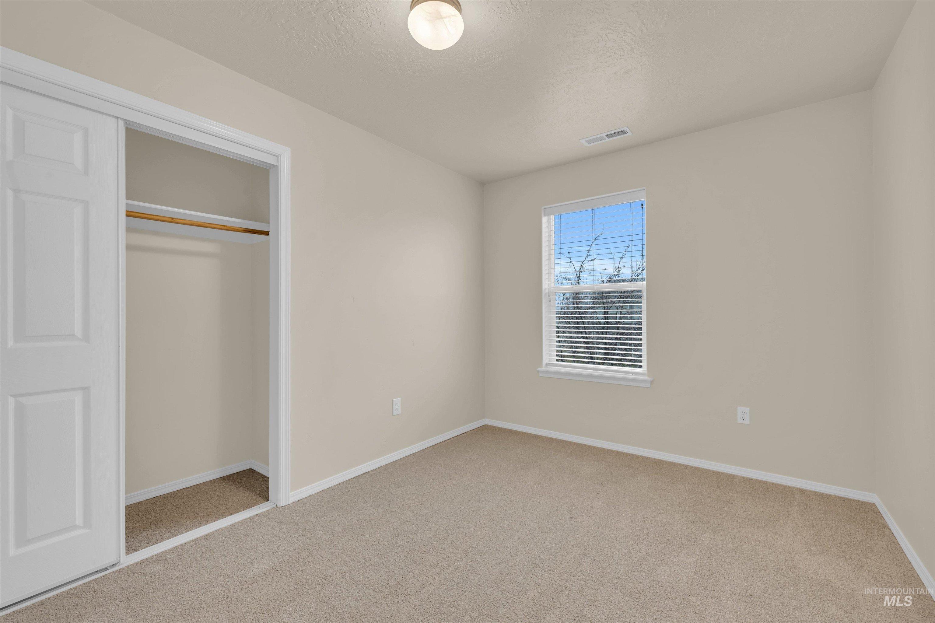 1931 E Melwood St, Meridian, Idaho 83642-9221, 5 Bedrooms, 2.5 Bathrooms, Residential For Sale, Price $639,000,MLS 98971965