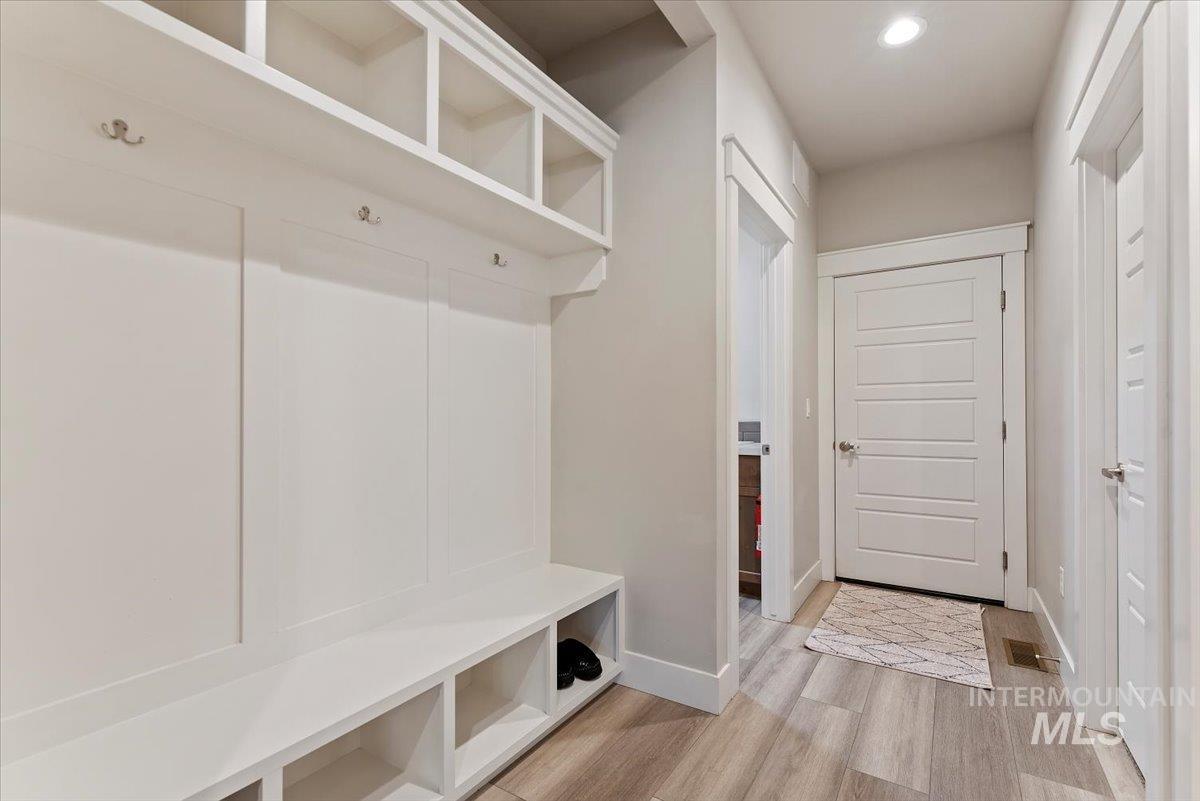 2360 S Pelion Way, Nampa, Idaho 83686, 4 Bedrooms, 2.5 Bathrooms, Residential For Sale, Price $699,900,MLS 98971967