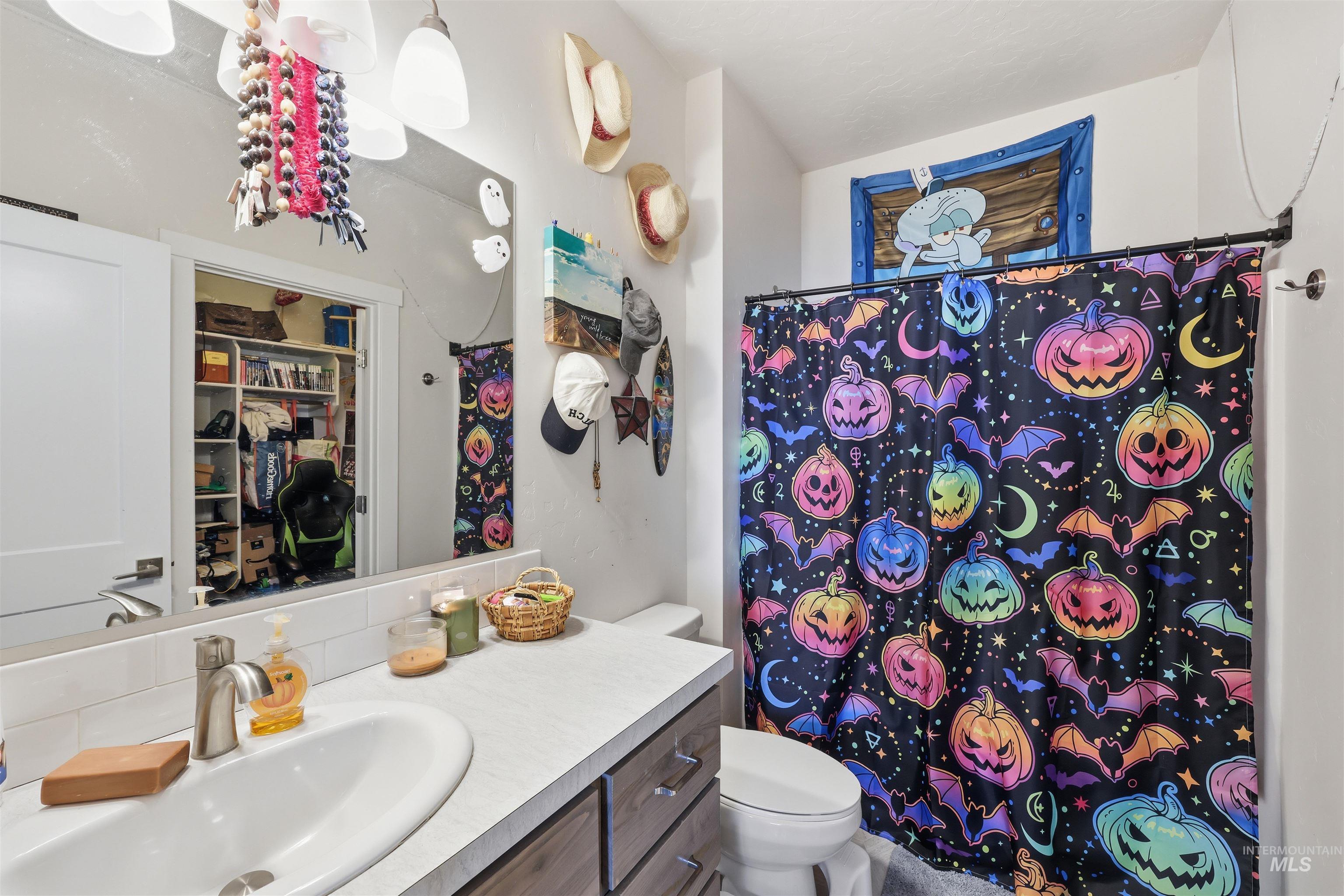 6341 Ruddsdale, Boise, Idaho 83709, 3 Bedrooms, 2.5 Bathrooms, Residential Income For Sale, Price $714,900,MLS 98971968