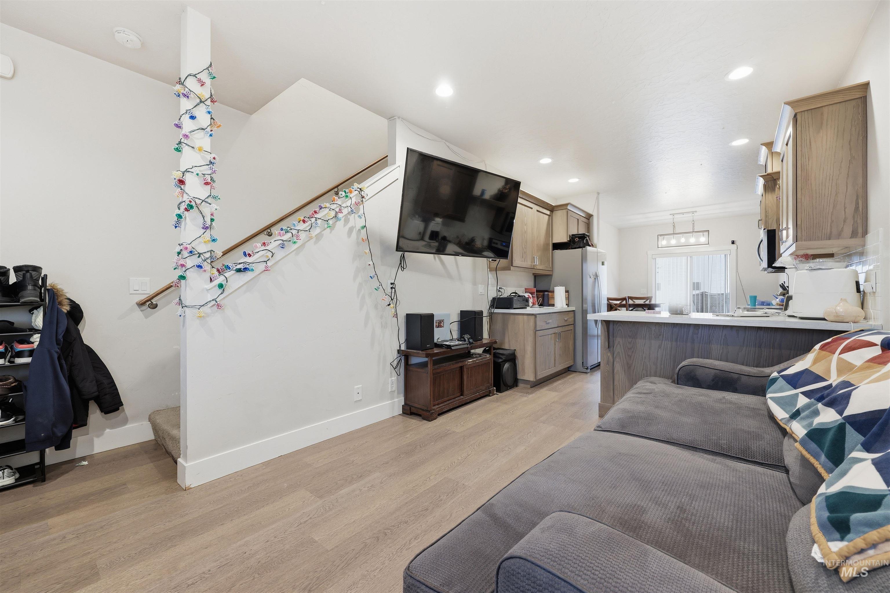 6341 Ruddsdale, Boise, Idaho 83709, 3 Bedrooms, 2.5 Bathrooms, Residential Income For Sale, Price $714,900,MLS 98971968