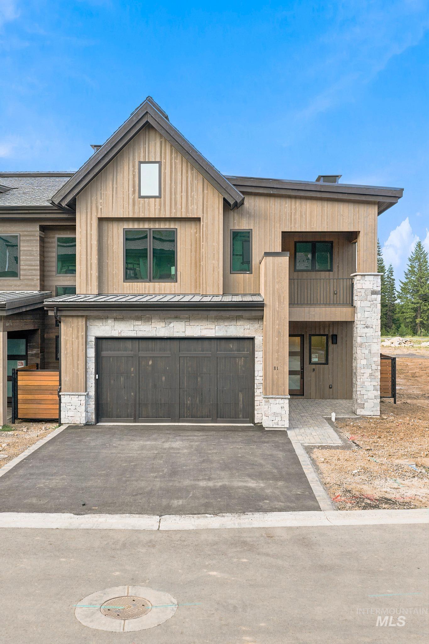 81 Dockside Circle, Donnelly, Idaho 83615, 4 Bedrooms, 3.5 Bathrooms, Residential For Sale, Price $1,999,000,MLS 98971970