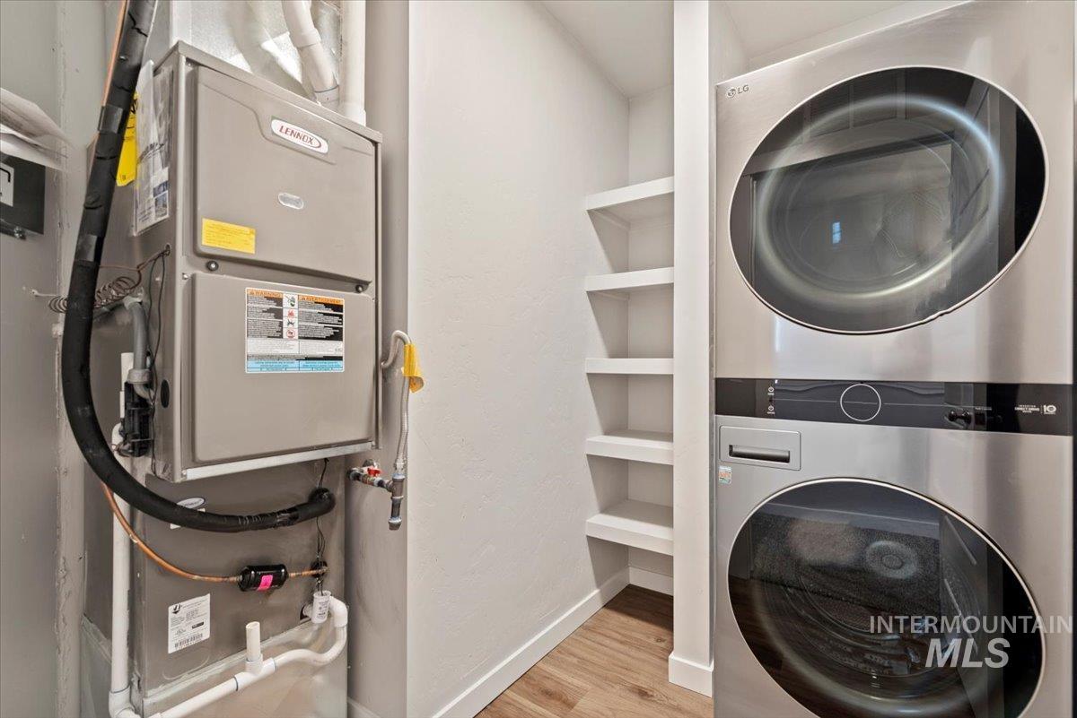 963 S Wavetrain, Boise, Idaho 83709, 2 Bedrooms, 1.5 Bathrooms, Residential For Sale, Price $327,900,MLS 98971971