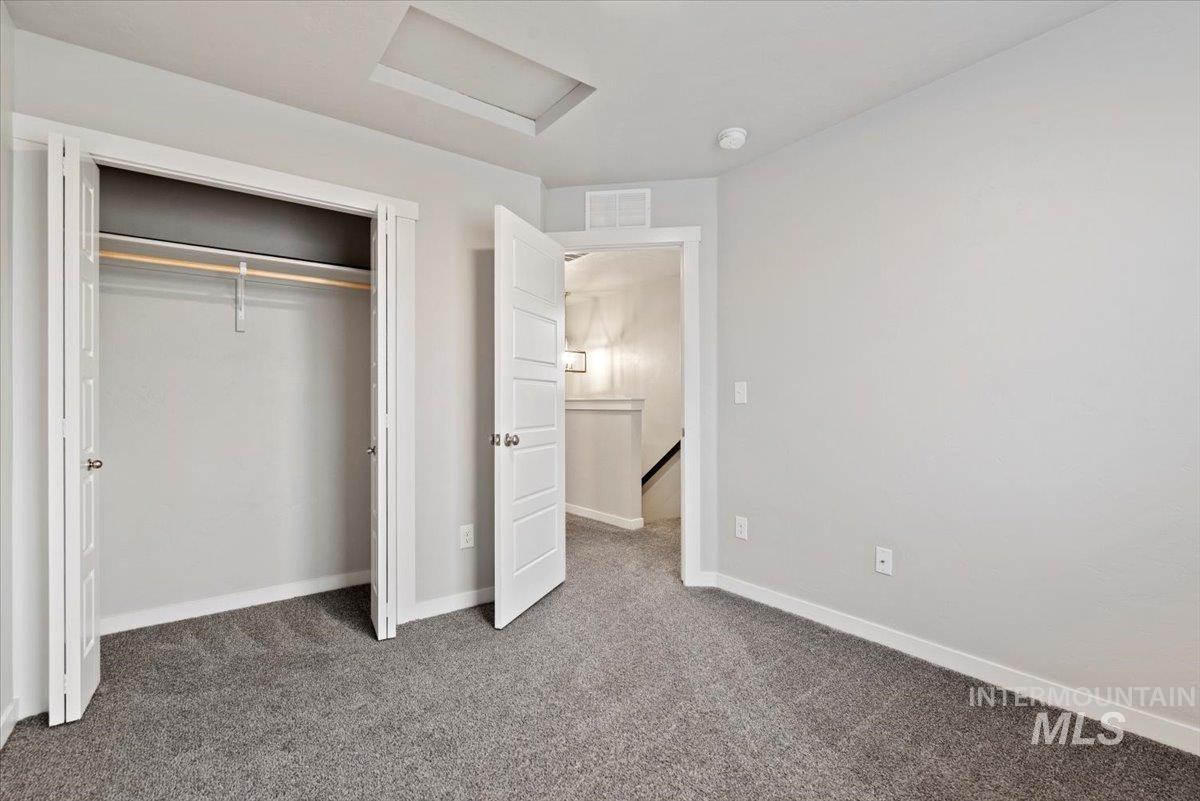 963 S Wavetrain, Boise, Idaho 83709, 2 Bedrooms, 1.5 Bathrooms, Residential For Sale, Price $327,900,MLS 98971971