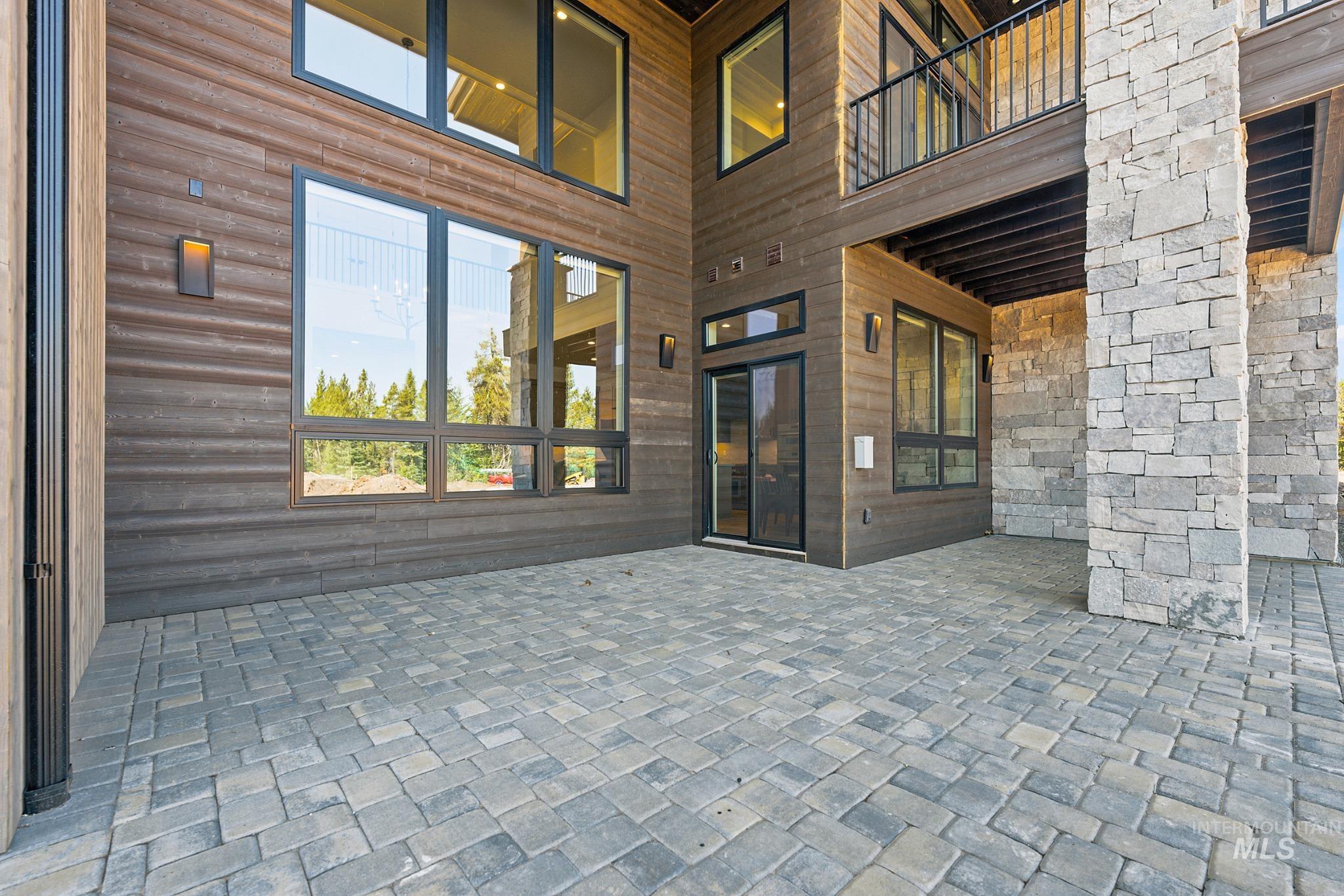 2 Dockside Circle, Donnelly, Idaho 83615, 2 Bedrooms, 2.5 Bathrooms, Residential For Sale, Price $1,499,000,MLS 98971974