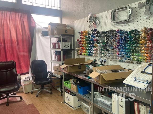 25 W Idaho St, Weiser, Idaho 83672, Business/Commercial For Sale, Price $365,000,MLS 98971975