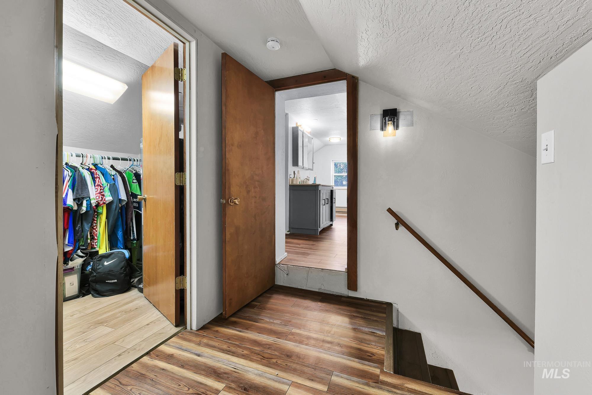 2520 N Montana Ave., Caldwell, Idaho 83605, 3 Bedrooms, 2 Bathrooms, Residential For Sale, Price $550,000,MLS 98971977