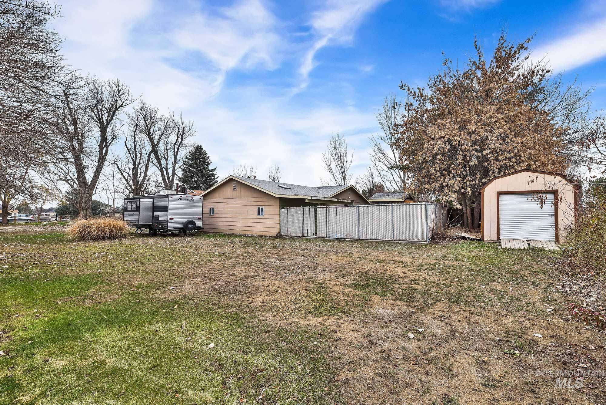 2520 N Montana Ave., Caldwell, Idaho 83605, 3 Bedrooms, 2 Bathrooms, Residential For Sale, Price $550,000,MLS 98971977