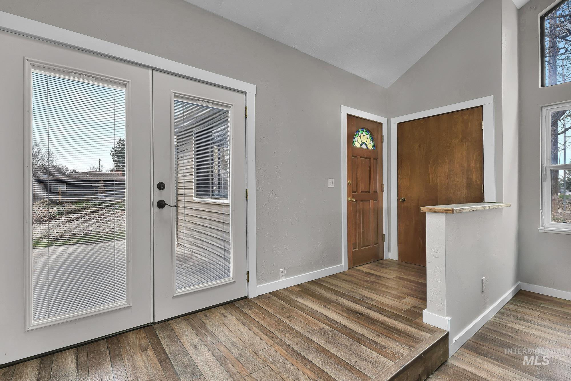 2520 N Montana Ave., Caldwell, Idaho 83605, 3 Bedrooms, 2 Bathrooms, Residential For Sale, Price $550,000,MLS 98971977