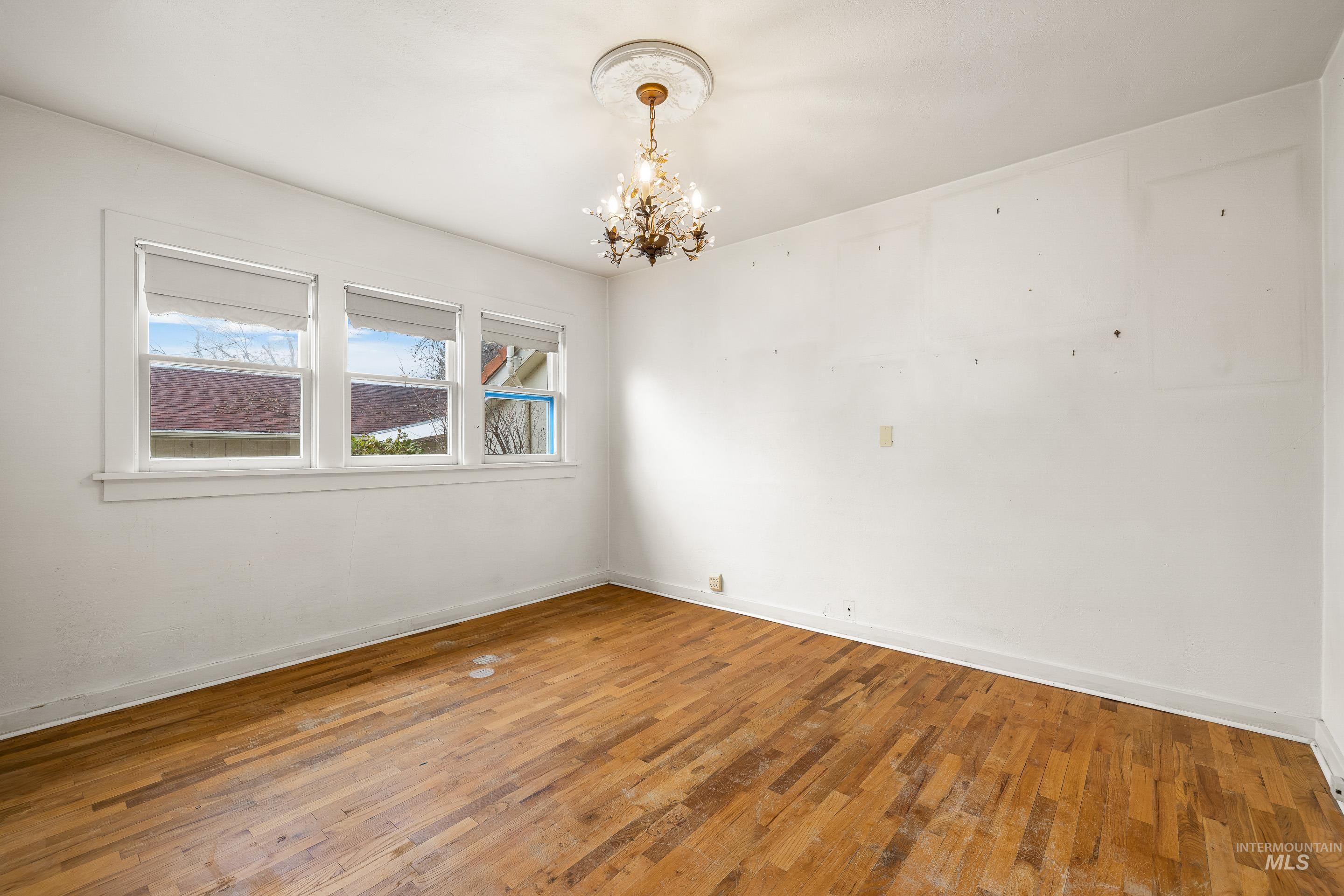 2305 S Gekeler Ln, Boise, Idaho 83706, 3 Bedrooms, 1 Bathroom, Residential For Sale, Price $473,000,MLS 98971978